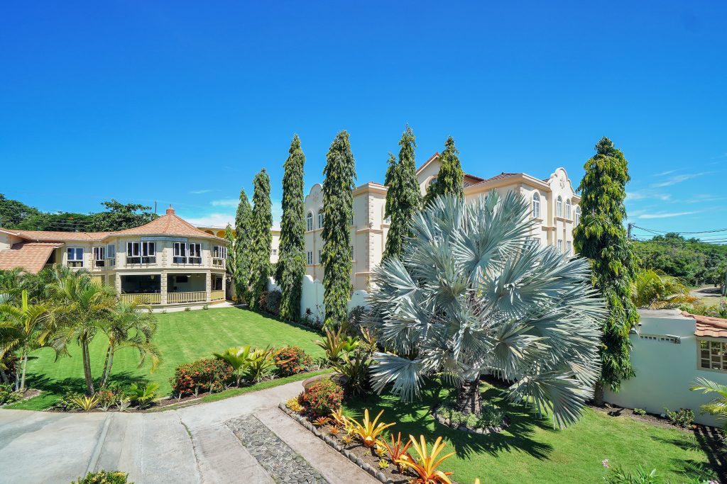 Mandela Court Luxury Suites Grenada