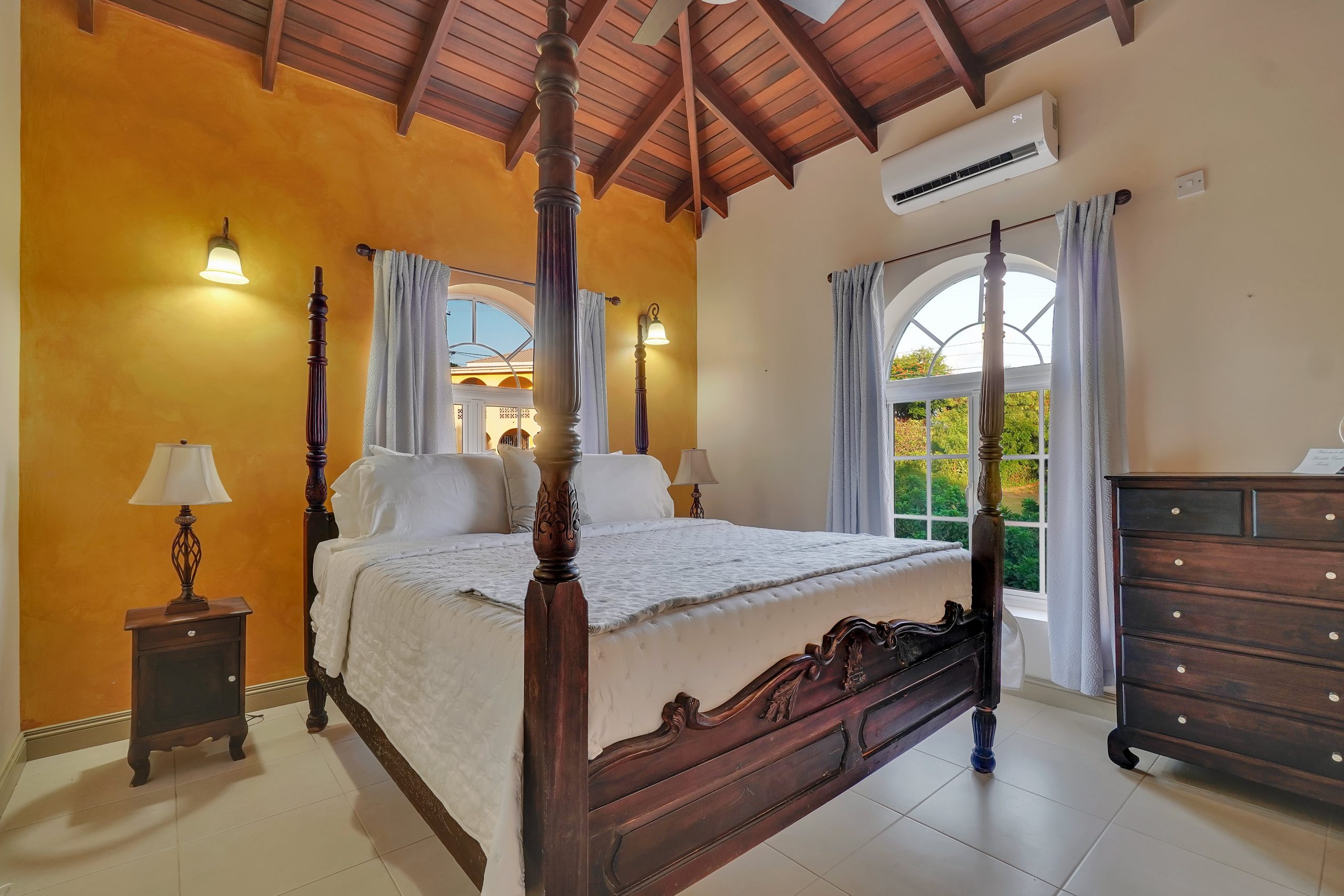 Adunay-Suite-3003-11_bzzt-scaled
