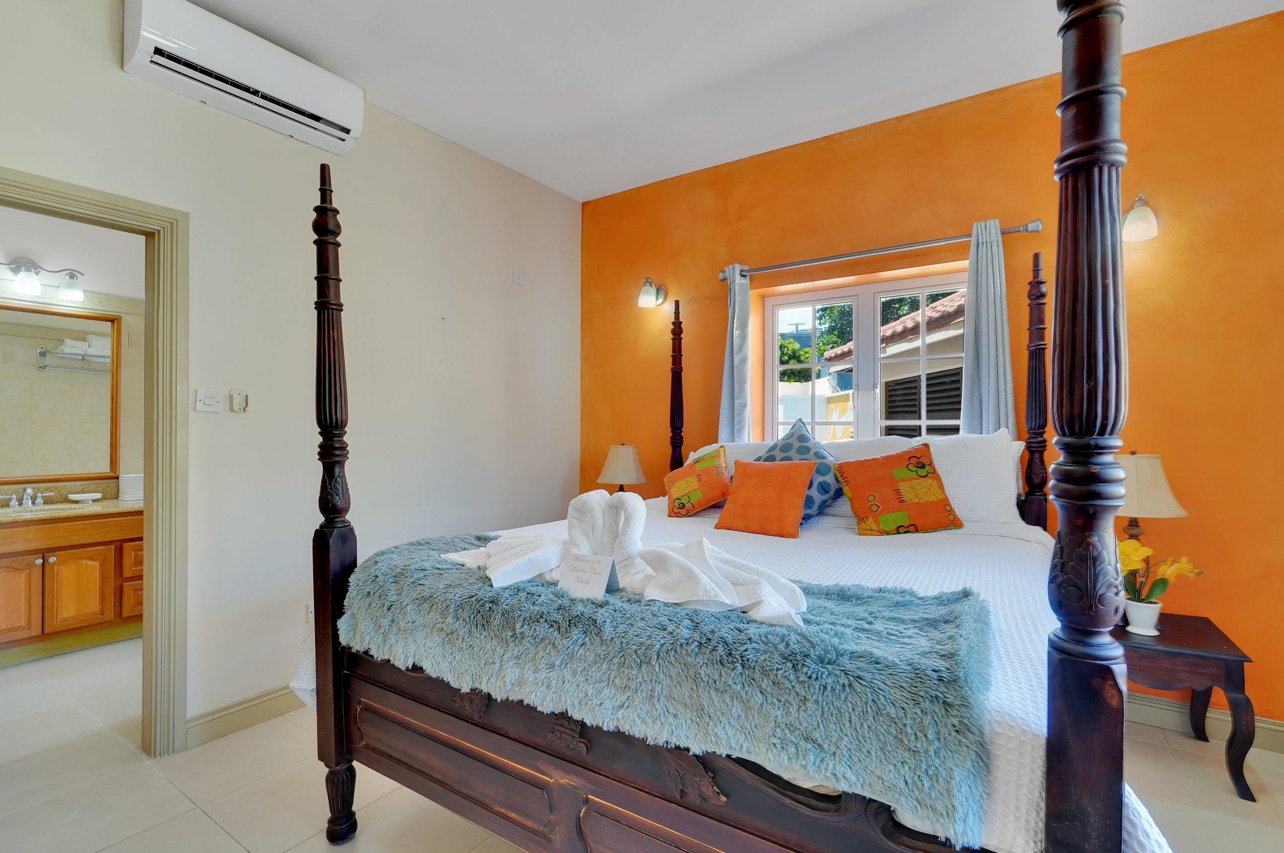 Bougainvillea-Suite-1002-17_bzzt-scaled